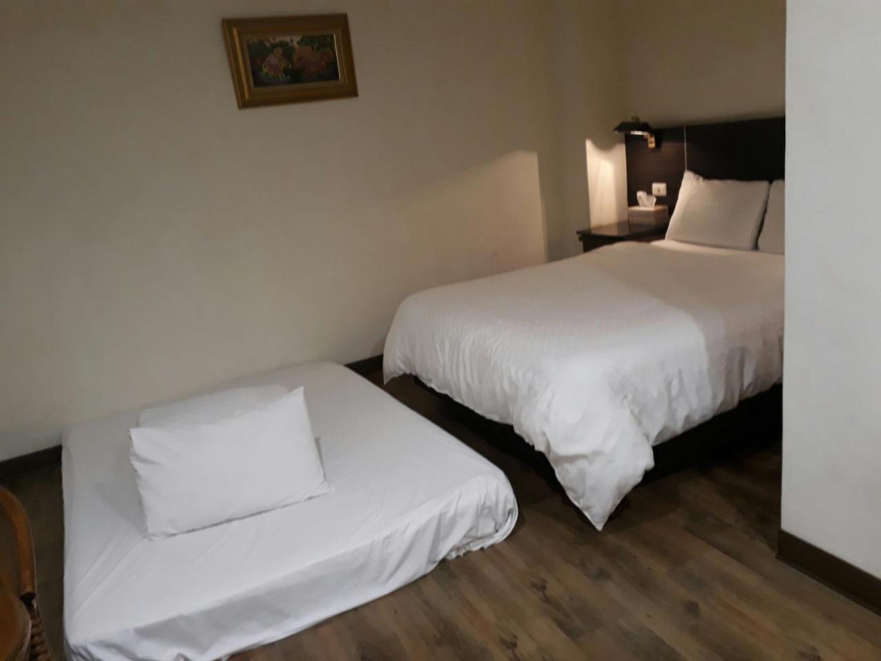 Hua Tai Hotel Hsinchu City Exterior photo